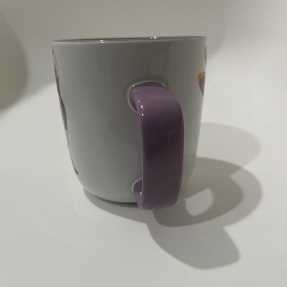 DISNEY STORE GENUINE AUTHENTIC DAISY DUCK COFFEE/TEA MUG LAVENDER INTERIOR - Picture 2 of 7